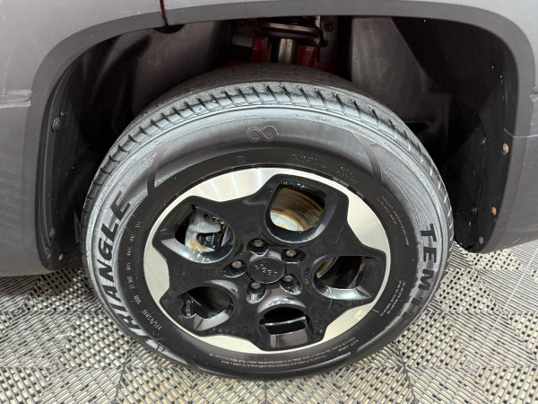 Renegade 1.8 16V 4P FLEX SPORT AUTOMÁTICO