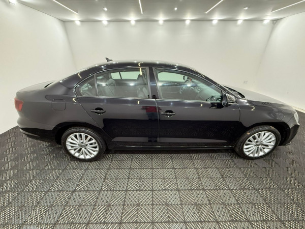 Jetta 2.0 4P FLEX CONFORTLINE AUTOMÁTICO