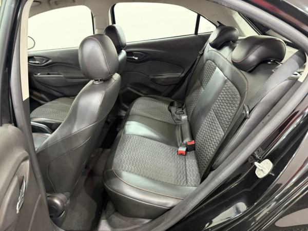 Onix Hatch 1.4 4P FLEX LTZ AUTOMÁTICO