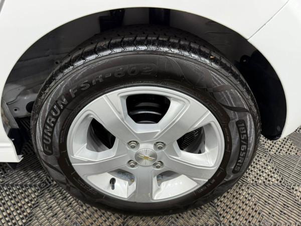 Onix Hatch 1.4 4P FLEX LT