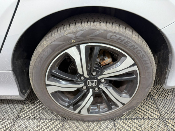 Civic 1.5 16V 4P TOURING TURBO AUTOMÁTICO CVT