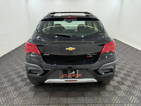 Onix Hatch 1.4 4P FLEX ACTIV AUTOMÁTICO
