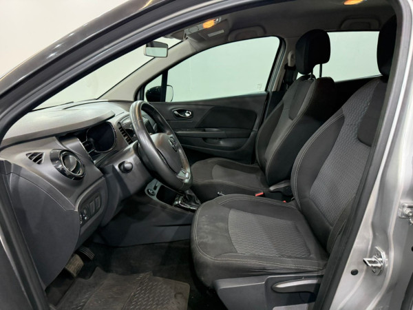 Captur 1.6 16V 4P FLEX SCE LIFE X-TRONIC CVT