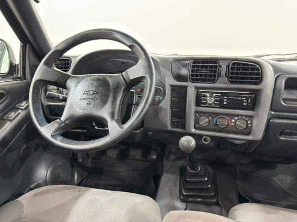 CHEVROLET S10 2.4 ADVANTAGE CABINE DUPLA
