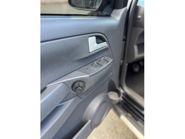 VOLKSWAGEN Crossfox 1.6 4P FLEX