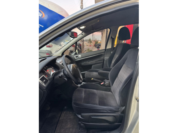 PEUGEOT 307 Sedan 2.0 16V 4P FLEX PRESENCE PACK