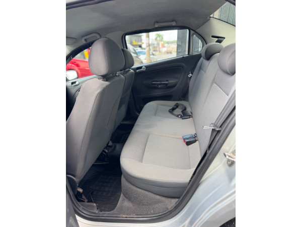 VOLKSWAGEN Voyage 1.0 4P I-TREND FLEX