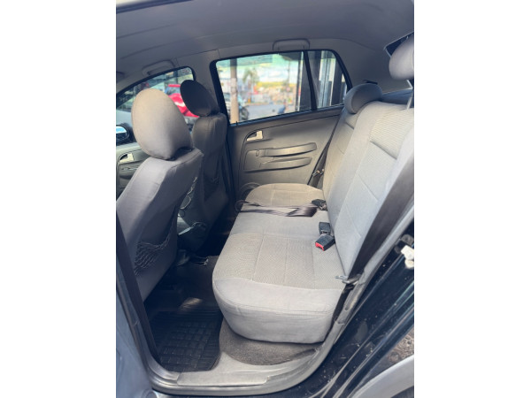 VOLKSWAGEN Crossfox 1.6 4P FLEX