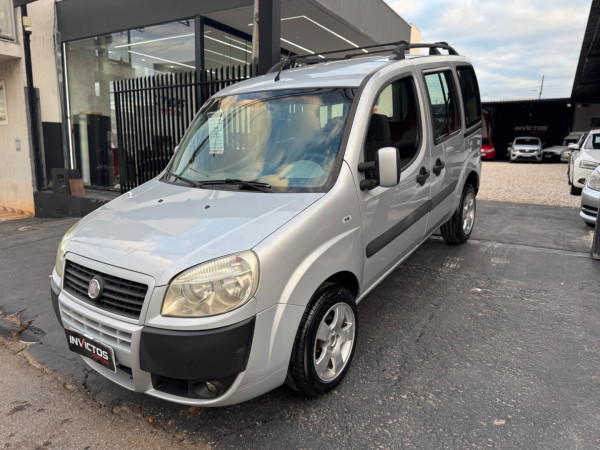 FIAT Doblo 1.8 16V 4P FLEX ESSENCE