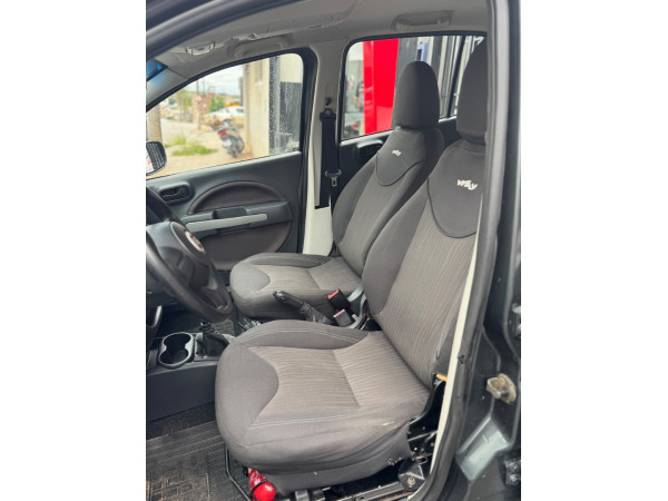 FIAT Uno 1.4 4P FLEX FIRE EVO WAY CELEBRATION