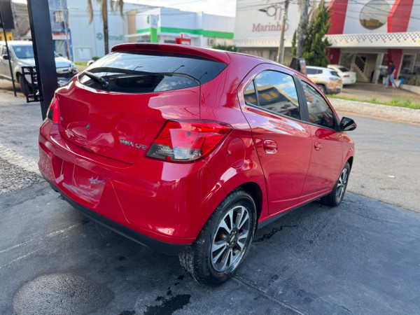 CHEVROLET Onix Hatch 1.4 4P FLEX LTZ AUTOMÁTICO