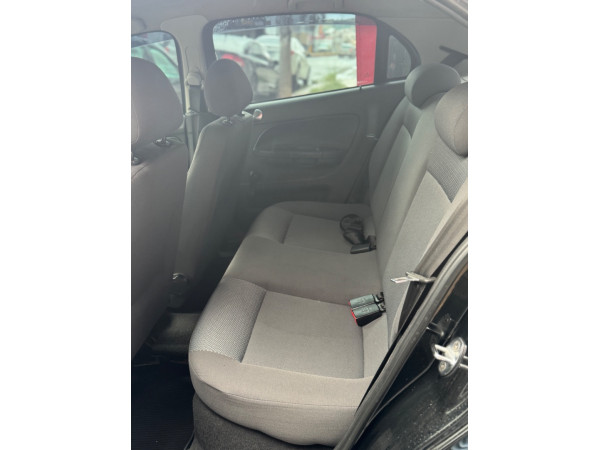 VOLKSWAGEN Gol 1.0 4P G5 FLEX