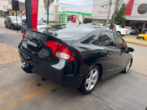 HONDA Civic 1.8 16V 4P LXS