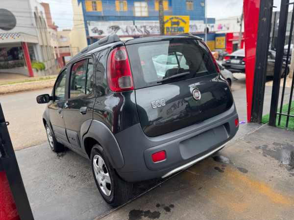 FIAT Uno 1.4 4P FLEX FIRE EVO WAY CELEBRATION