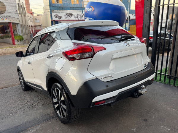 NISSAN Kicks 1.6 16V 4P FLEXSTART SL X-TRONIC AUTOMÁTICO CVT