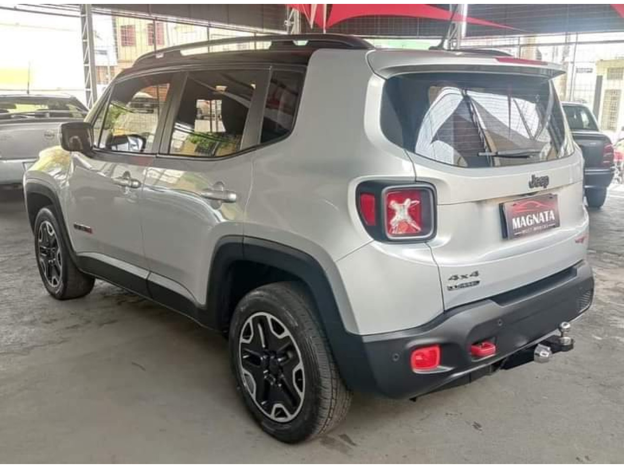 Renegade 2.0 16V 4P TURBO DIESEL TRAILHAWK 4X4 AUTOMÁTICO