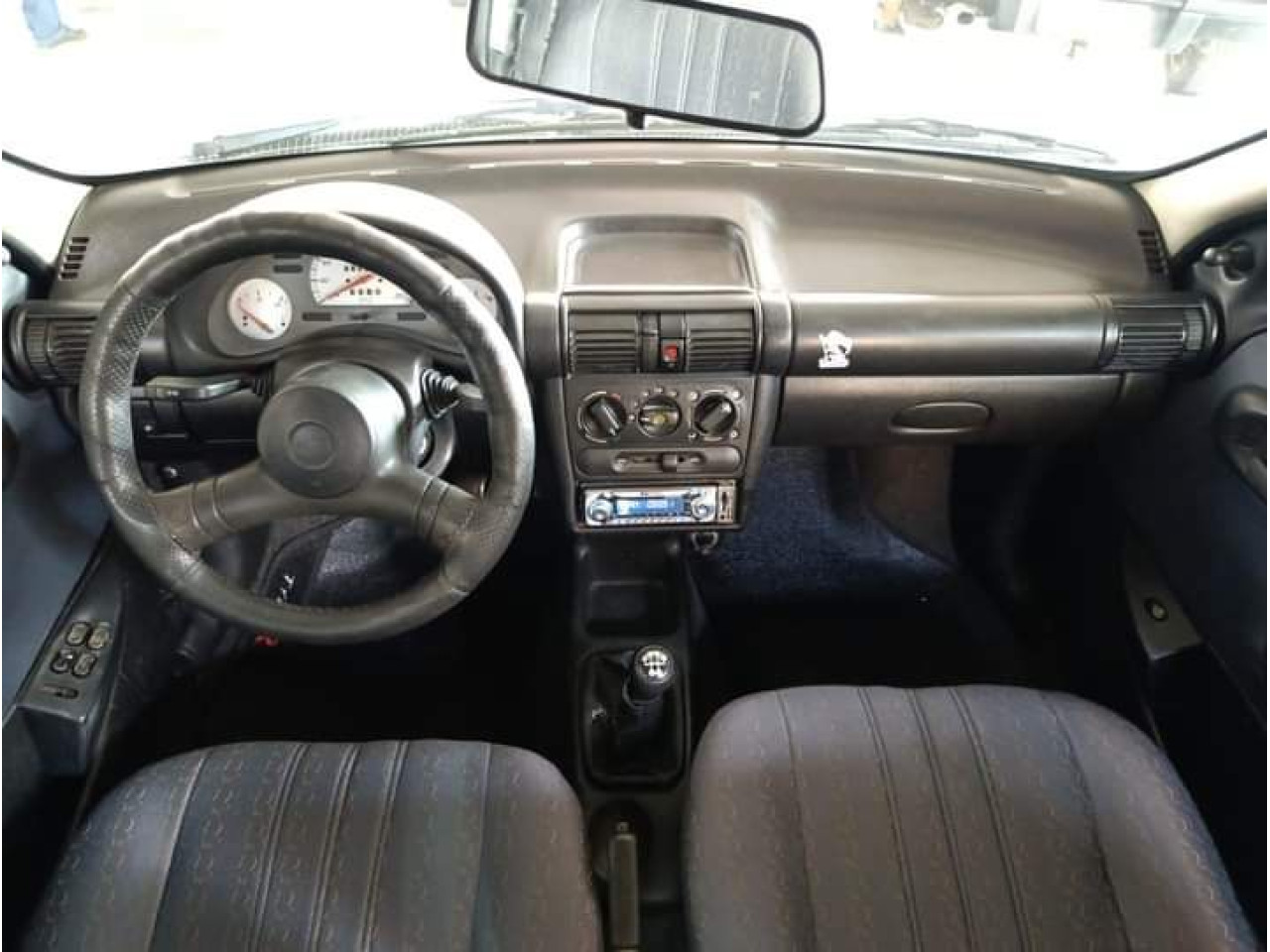 Corsa Sedan 1.0 4P WIND