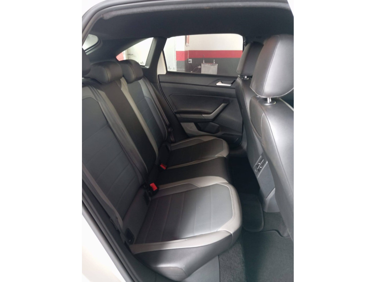 VOLKSWAGEN Nivus 1.0 4P FLEX 200 TSI HIGHLINE AUTOMÁTICO