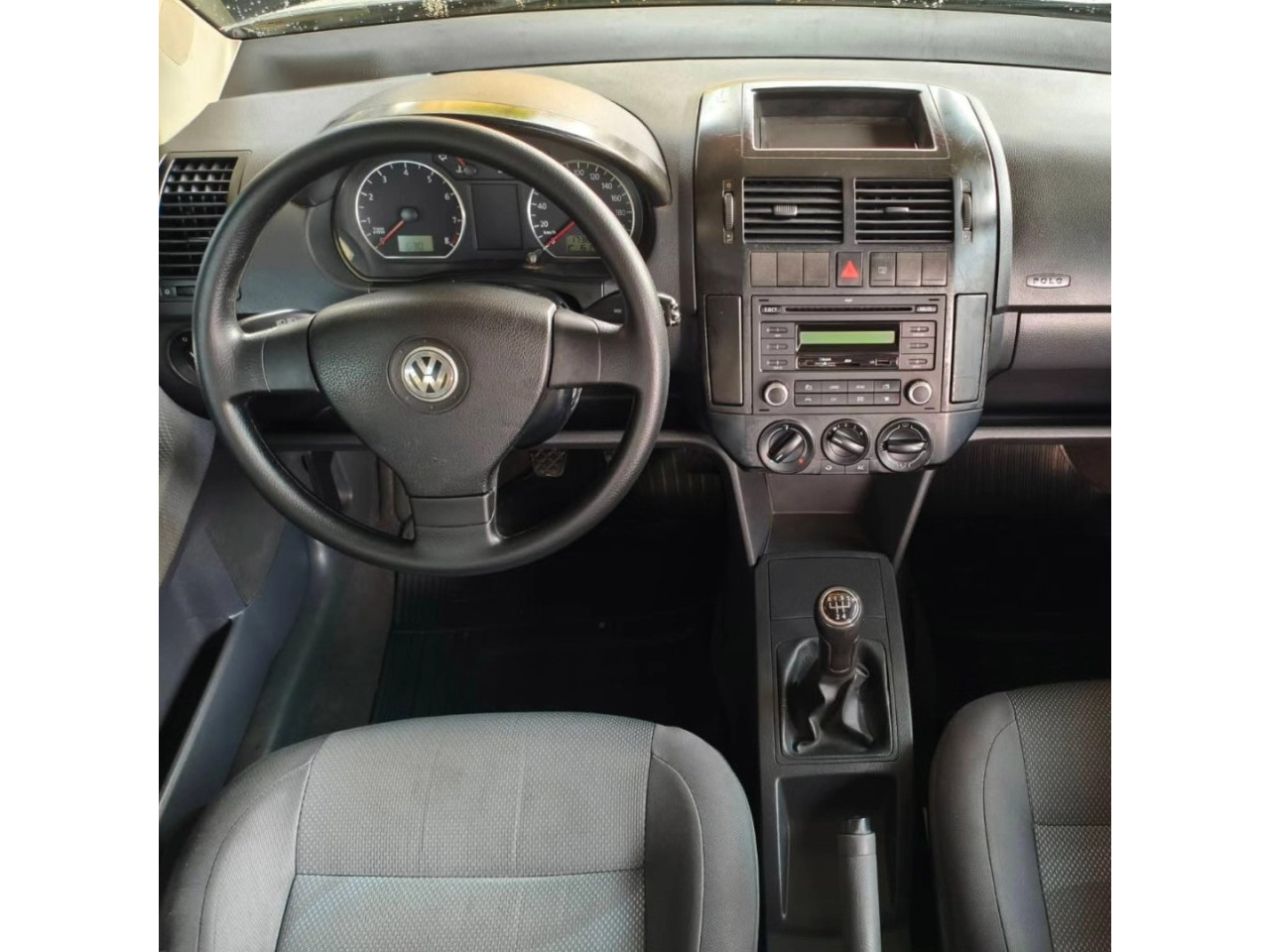 VOLKSWAGEN Polo Sedan 1.6 4P COMFORTLINE FLEX