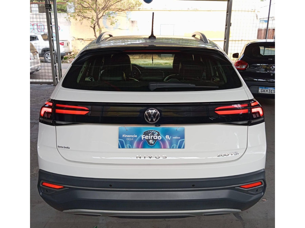 VOLKSWAGEN Nivus 1.0 4P FLEX 200 TSI HIGHLINE AUTOMÁTICO