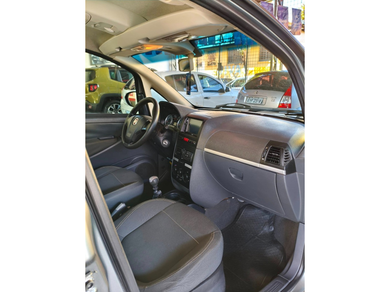 FIAT Idea 1.4 4P ATTRACTIVE FLEX