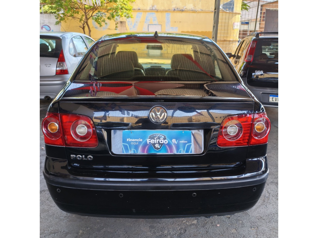 VOLKSWAGEN Polo Sedan 1.6 4P CONFORTLINE