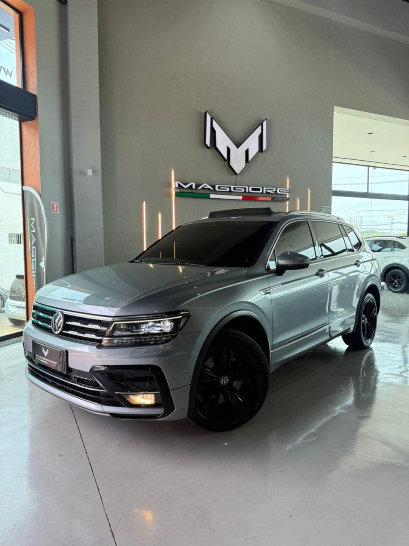 Tiguan 2.0 350 TSI TOTAL FLEX ALLSPACE R-LINE 4-MOTION TURBO AUTOMÁTICO DSG