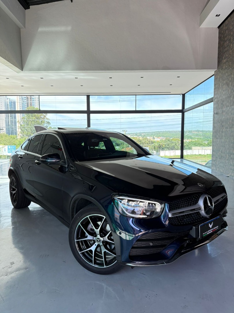 MERCEDES-BENZ GLC 300 2.0 16V 4P CGI 4MATIC 9G-TRONIC TURBO AUTOMÁTICO