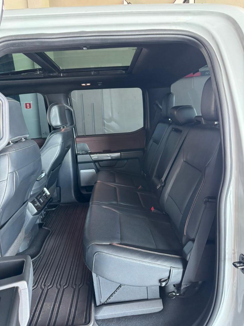 FORD F-150 5.4 V8 24V LARIAT 4X4 CABINE DUPLA AUTOMÁTICO