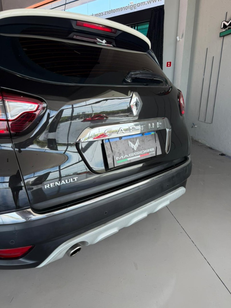 RENAULT Captur 1.6 16V 4P FLEX SCE INTENSE X-TRONIC CVT