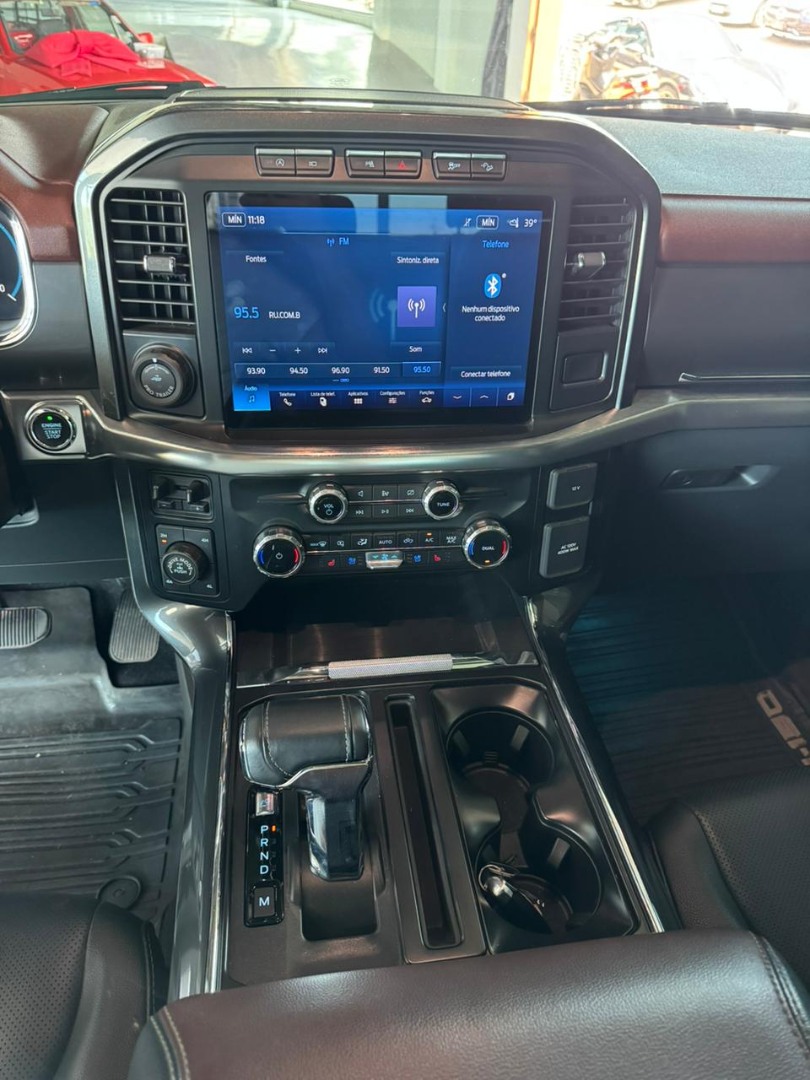 FORD F-150 5.4 V8 24V LARIAT 4X4 CABINE DUPLA AUTOMÁTICO