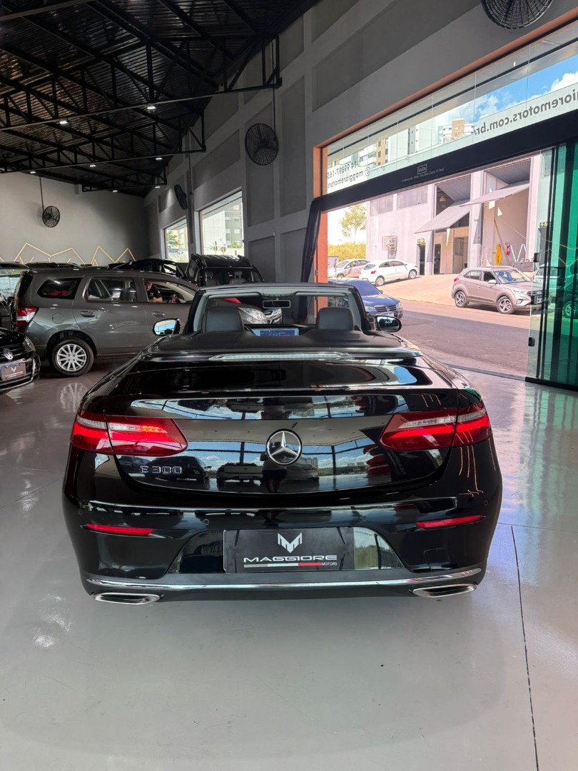 MERCEDES-BENZ E 300 Cabriolet 2.0 16V 9G-TRONIC AUTOMÁTICO