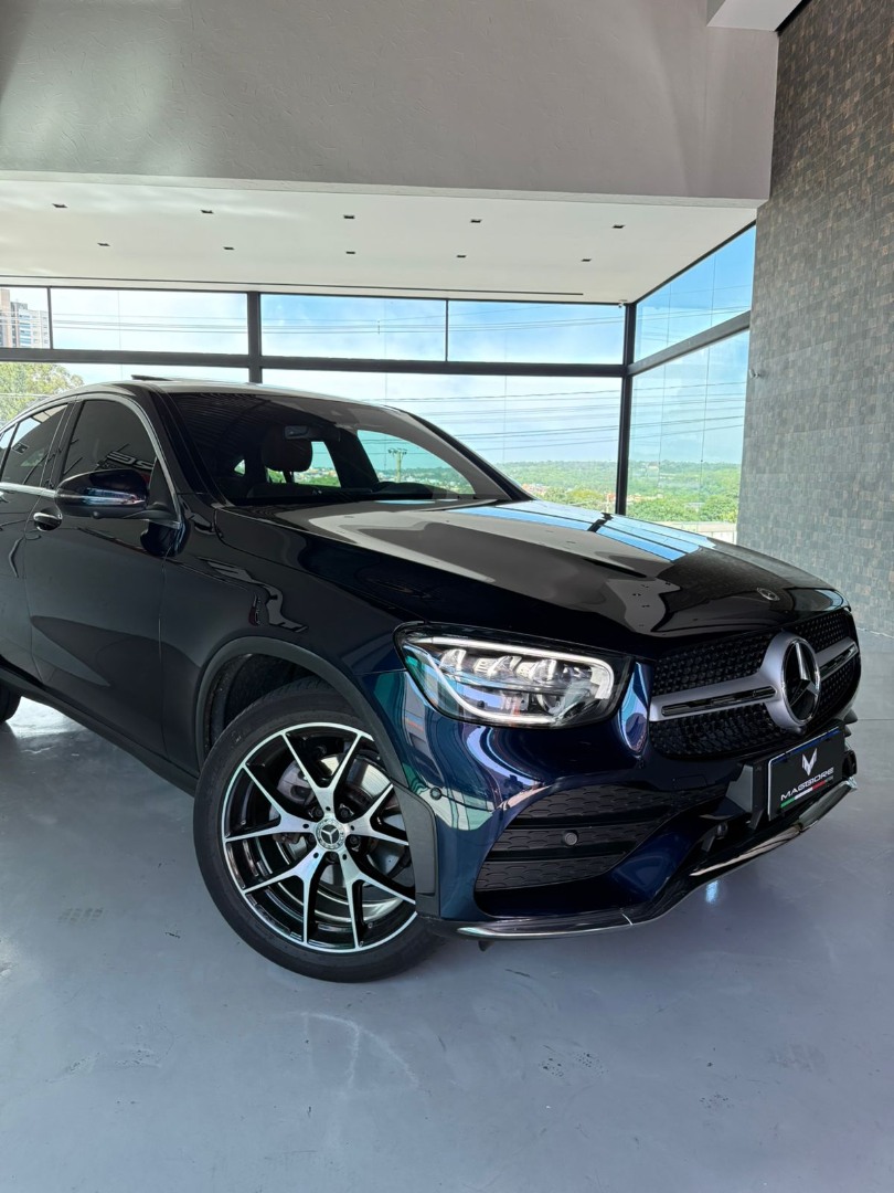 MERCEDES-BENZ GLC 300 2.0 16V 4P CGI 4MATIC 9G-TRONIC TURBO AUTOMÁTICO