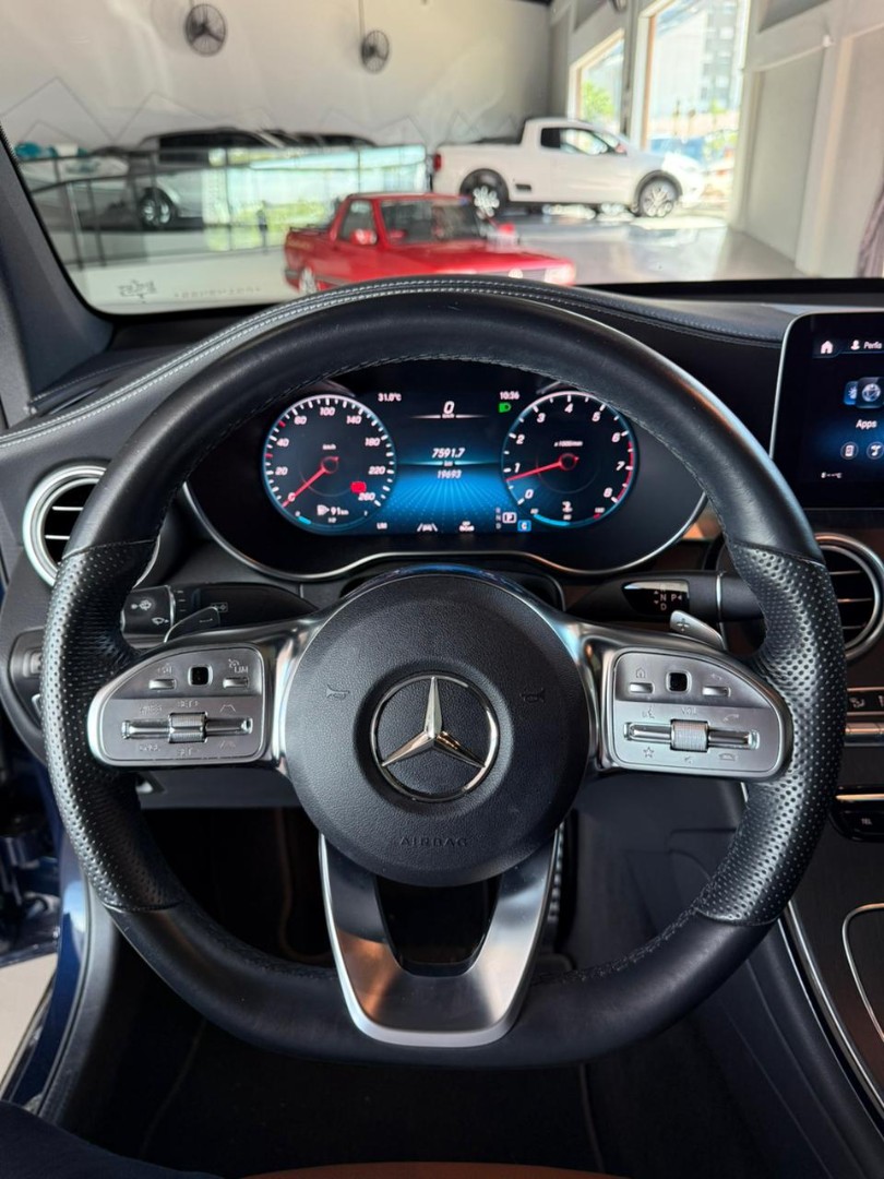 MERCEDES-BENZ GLC 300 2.0 16V 4P CGI 4MATIC 9G-TRONIC TURBO AUTOMÁTICO