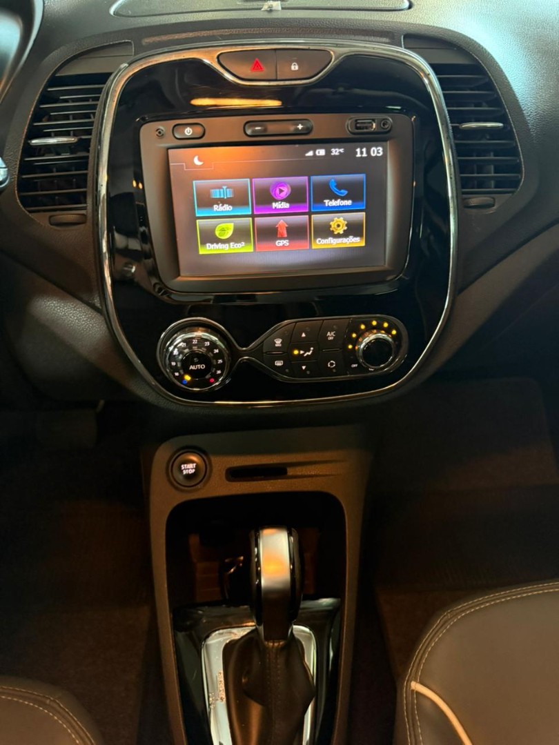 RENAULT Captur 1.6 16V 4P FLEX SCE INTENSE X-TRONIC CVT