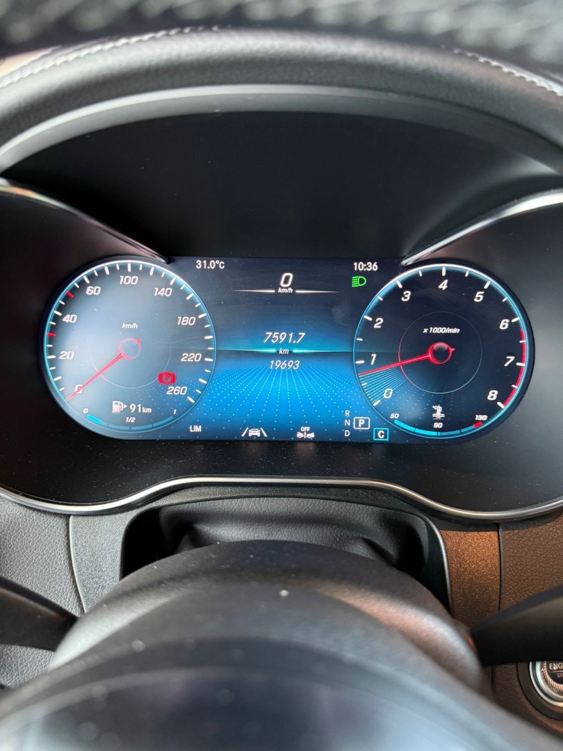 MERCEDES-BENZ GLC 300 2.0 16V 4P CGI 4MATIC 9G-TRONIC TURBO AUTOMÁTICO