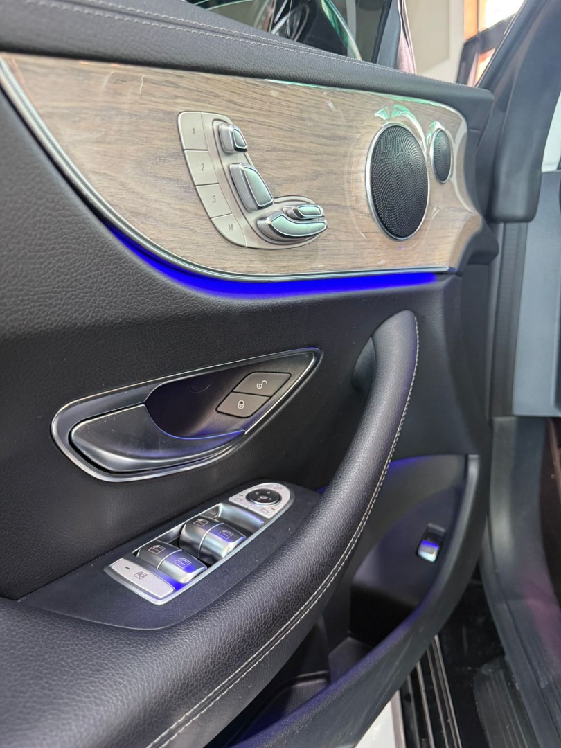 MERCEDES-BENZ E 300 Cabriolet 2.0 16V 9G-TRONIC AUTOMÁTICO