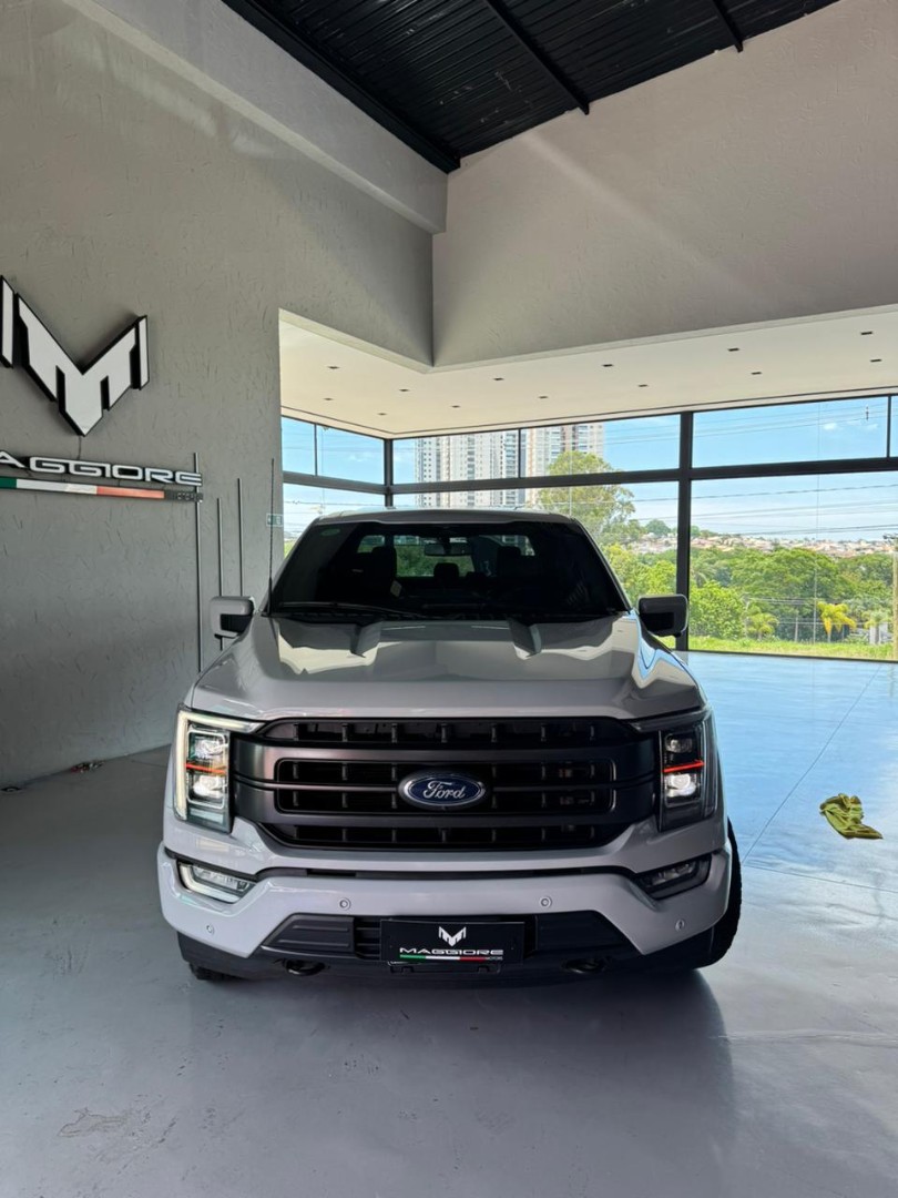 FORD F-150 5.4 V8 24V LARIAT 4X4 CABINE DUPLA AUTOMÁTICO