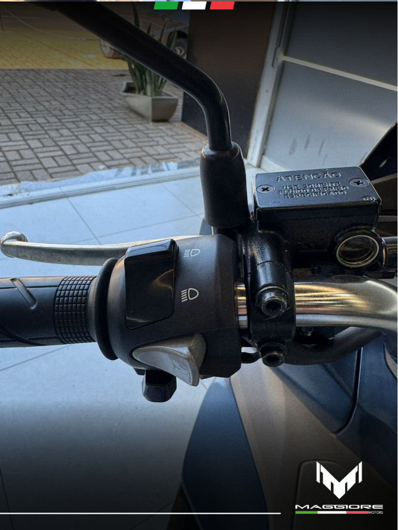 PCX 160 DLX ABS