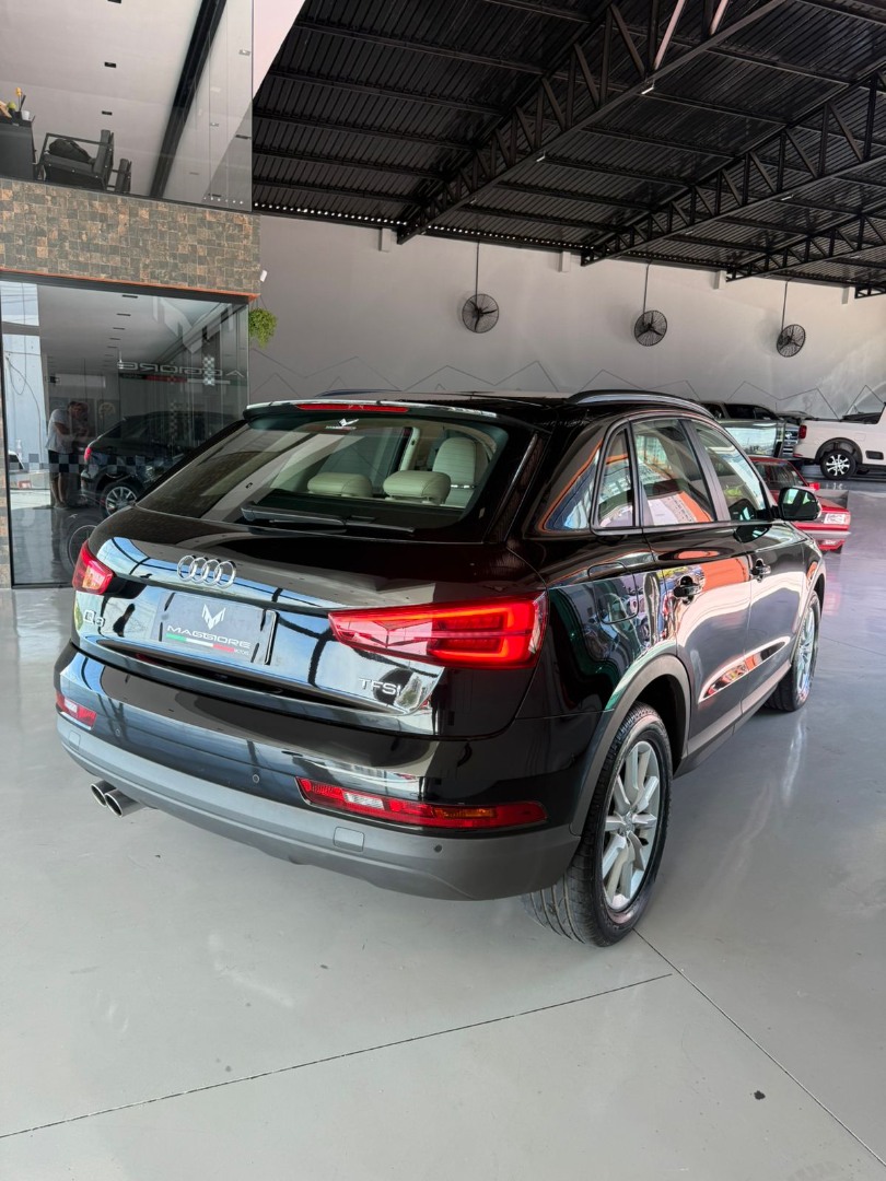 AUDI Q3 1.4 4P 35 TFSI BLACK S-TRONIC AUTOMÁTICO