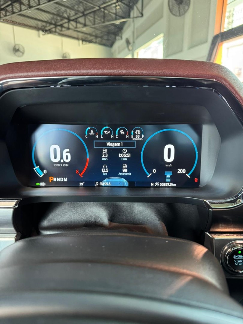 FORD F-150 5.4 V8 24V LARIAT 4X4 CABINE DUPLA AUTOMÁTICO