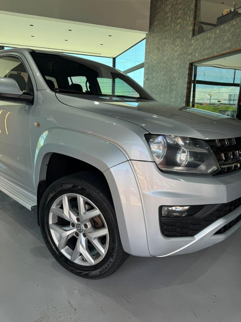 VOLKSWAGEN Amarok 2.0 16V 4X4 CABINE DUPLA TRENDLINE TURBO INTERCOOLER AUTOMÁTICO