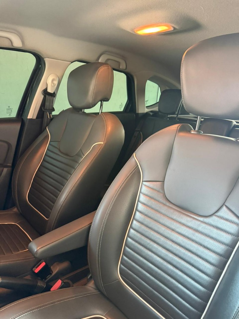 RENAULT Captur 1.6 16V 4P FLEX SCE INTENSE X-TRONIC CVT