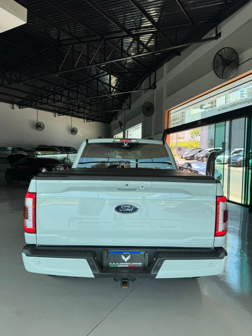FORD F-150 5.4 V8 24V LARIAT 4X4 CABINE DUPLA AUTOMÁTICO