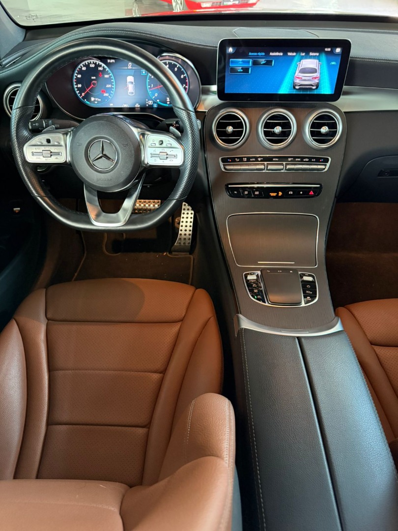 MERCEDES-BENZ GLC 300 2.0 16V 4P CGI 4MATIC 9G-TRONIC TURBO AUTOMÁTICO