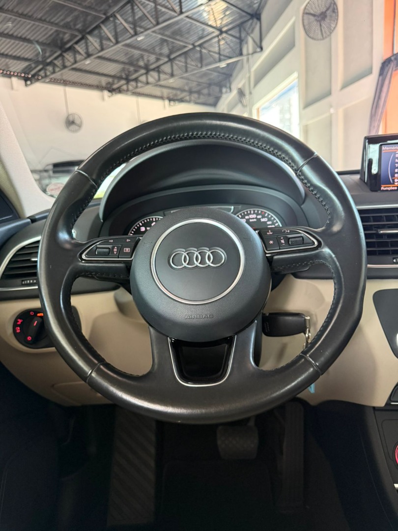 AUDI Q3 1.4 4P 35 TFSI BLACK S-TRONIC AUTOMÁTICO