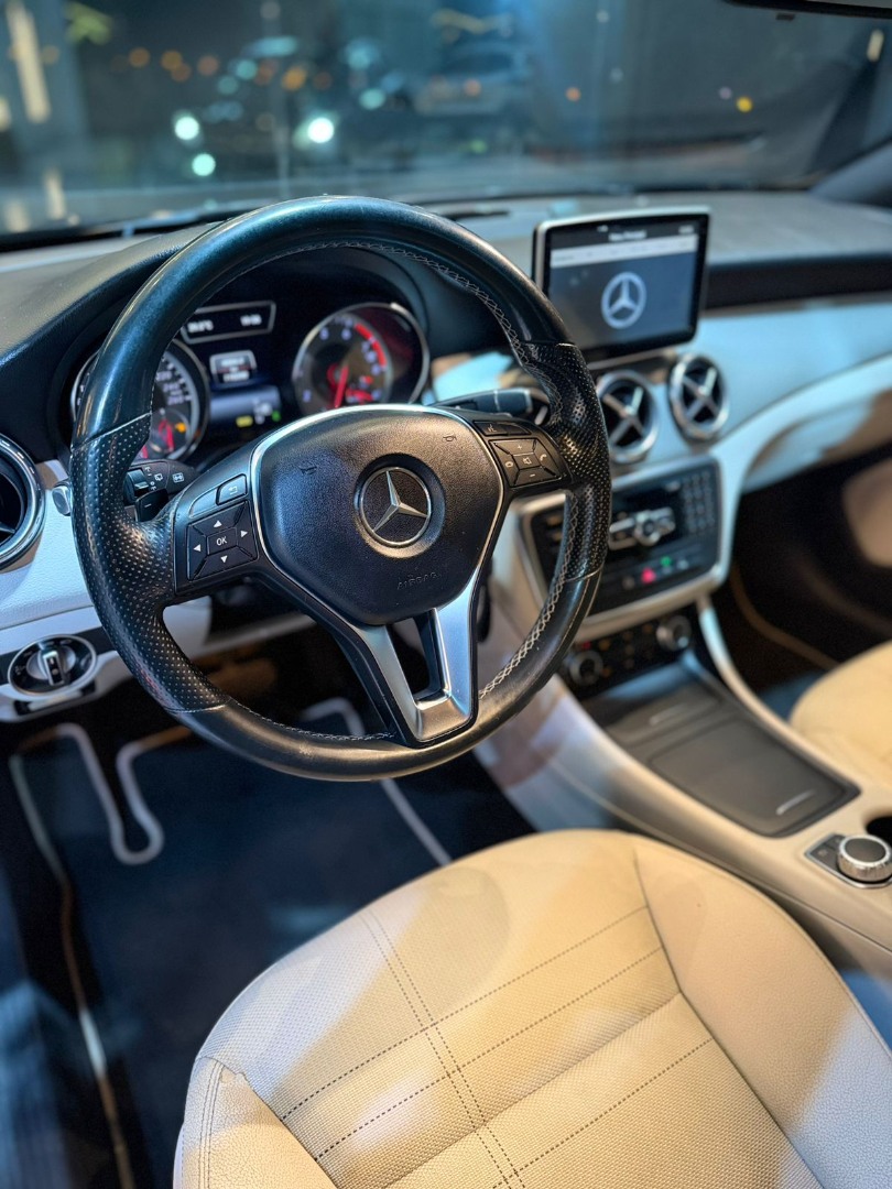 MERCEDES-BENZ GLA 200 1.6 16V 4P CGI ADVANCE TURBO AUTOMÁTICO