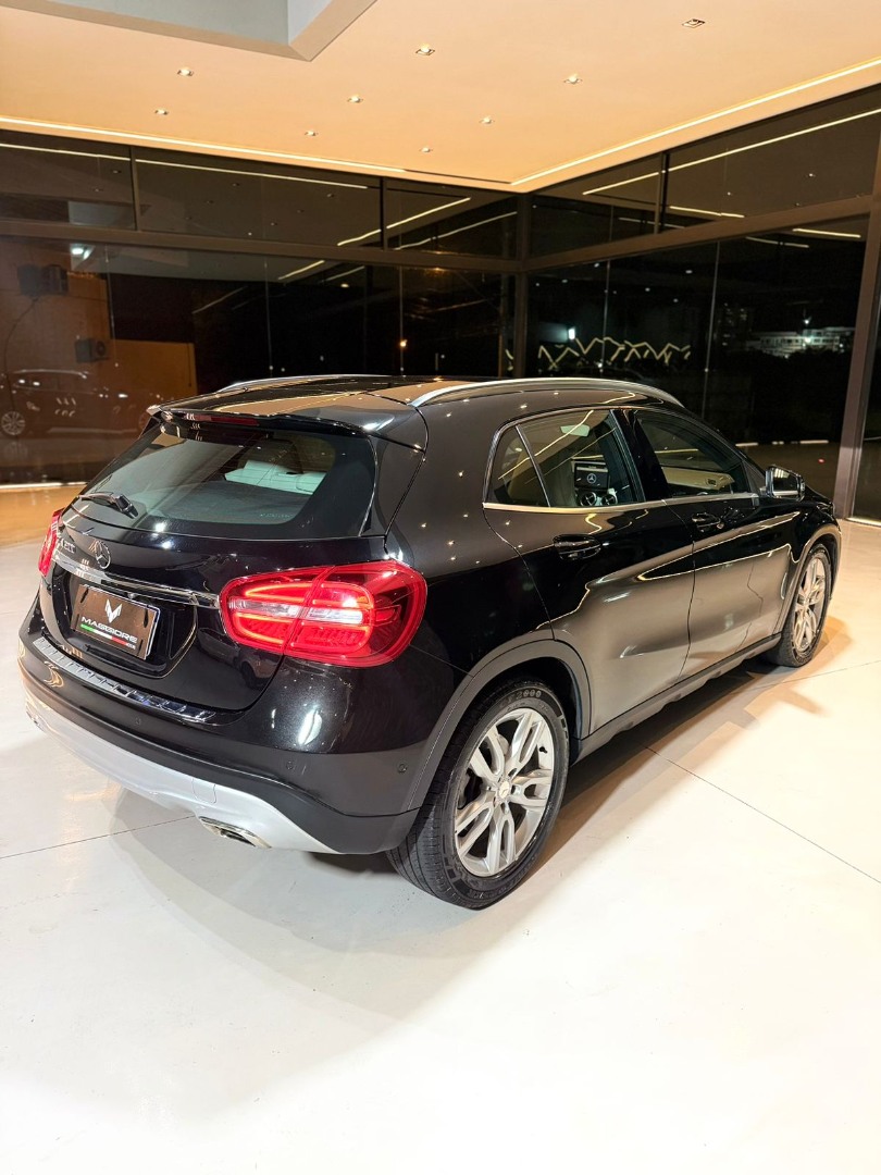 MERCEDES-BENZ GLA 200 1.6 16V 4P CGI ADVANCE TURBO AUTOMÁTICO
