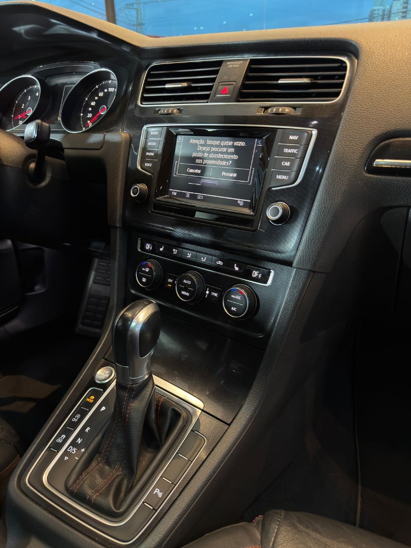 VOLKSWAGEN Golf 2.0 TSI GTI TURBO AUTOMÁTICO