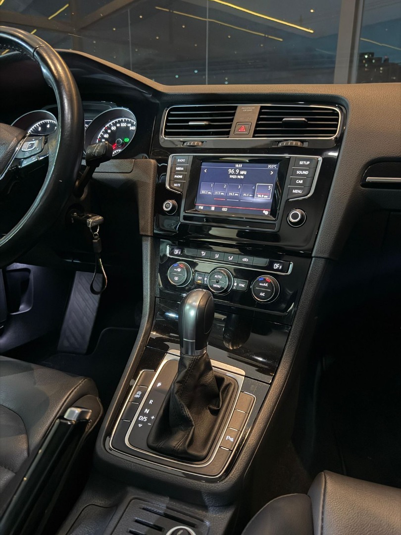 VOLKSWAGEN Golf 1.4 16V 4P TSI HIGHLINE AUTOMÁTICO